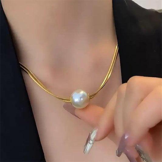 Elegant Pearl Pendant Necklace – Gold Chain